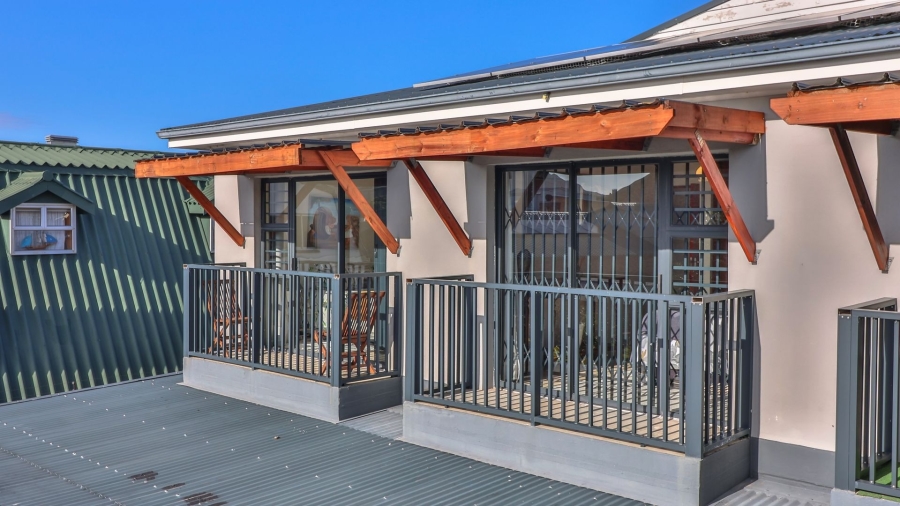6 Bedroom Property for Sale in Franskraal Western Cape